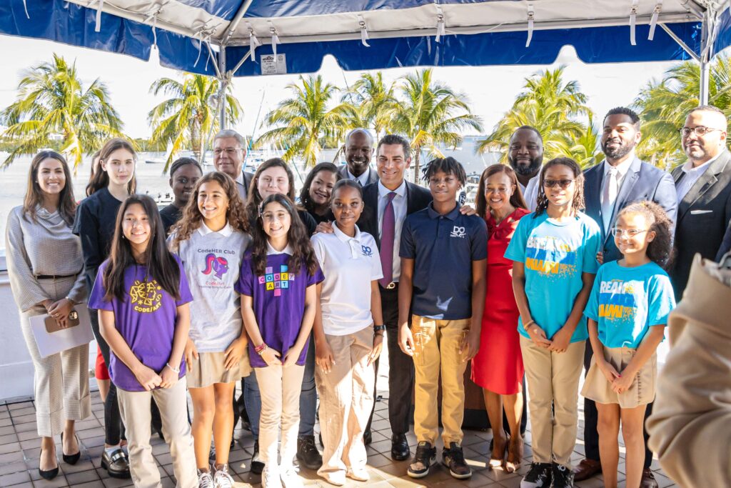Mayor Francis Suarez Announces STEM Education Grants Do Good 41